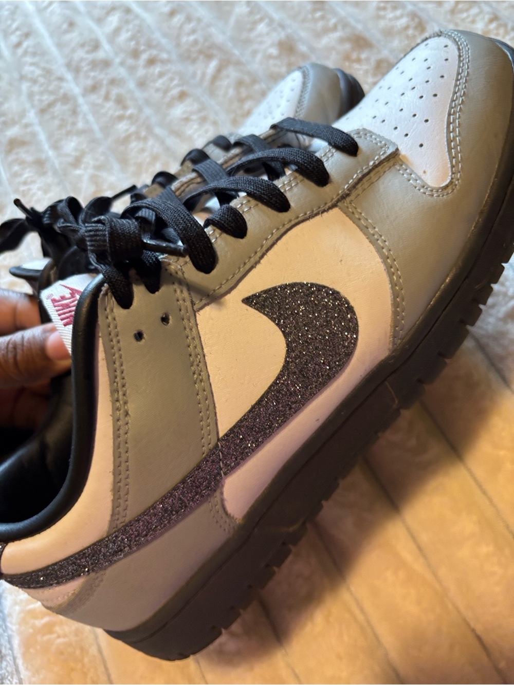 Nike Low-Top Sneakers — White, Gray & Black